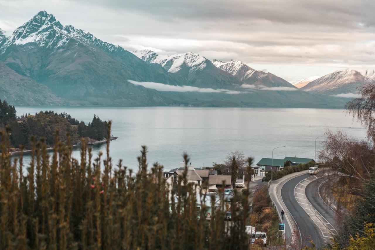 Earnslaw Villa With Lake View クイーンズタウン エクステリア 写真