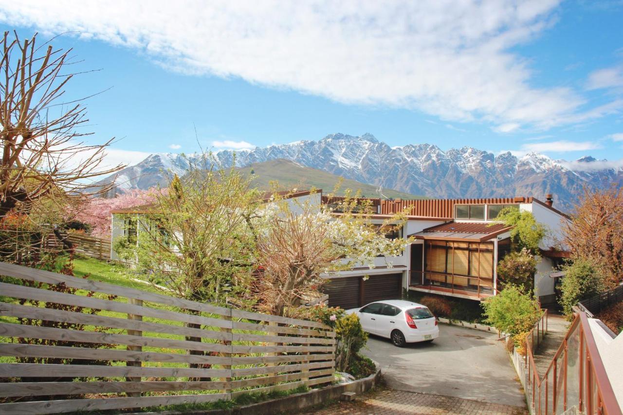 Earnslaw Villa With Lake View クイーンズタウン エクステリア 写真